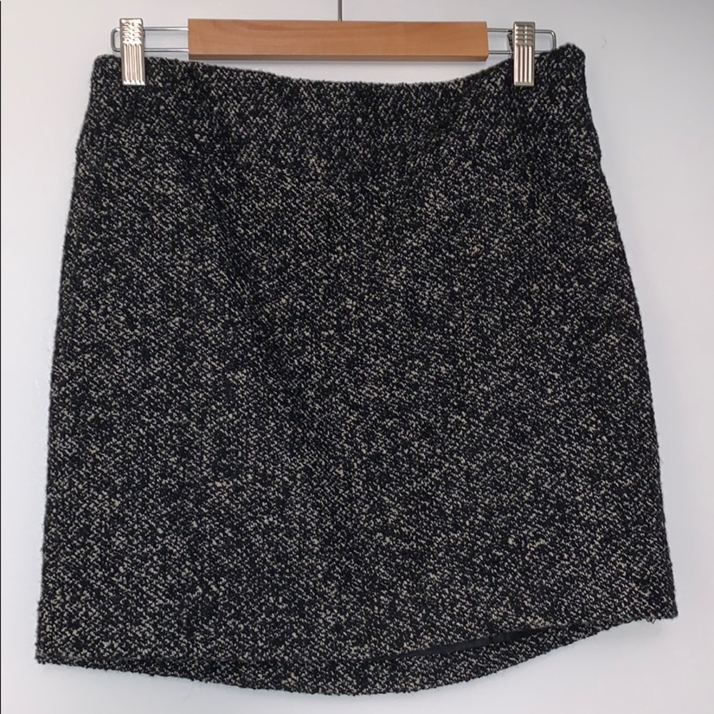 Black and white wool skirt